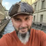Юрист-юморист в Max
